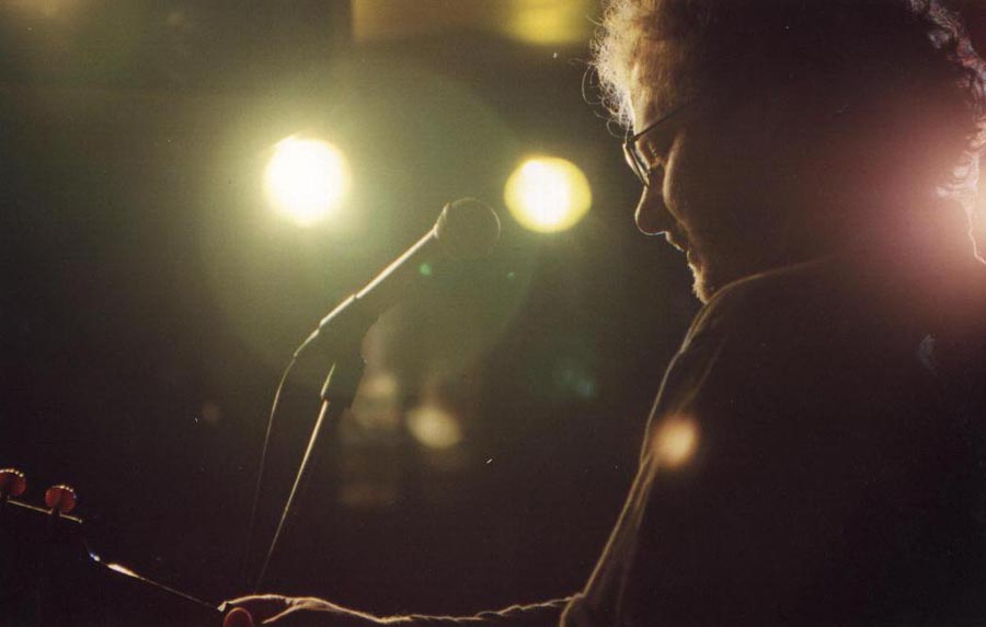 Tim Ambler resident entertainer at many of Asia’s finest hotels